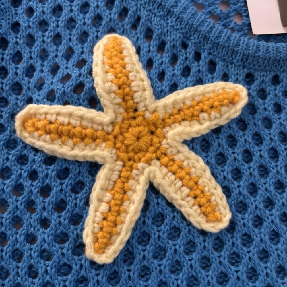 Neiman Marcus Crochet Beach Seashell Starfish Summer Cover Up - Picture 6 of 7